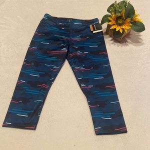 REEBOK NWT Girls Size XL 16 Compression Tight Print Performance Capri Speed Wick